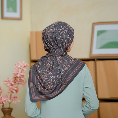 Syahnaz Scarf