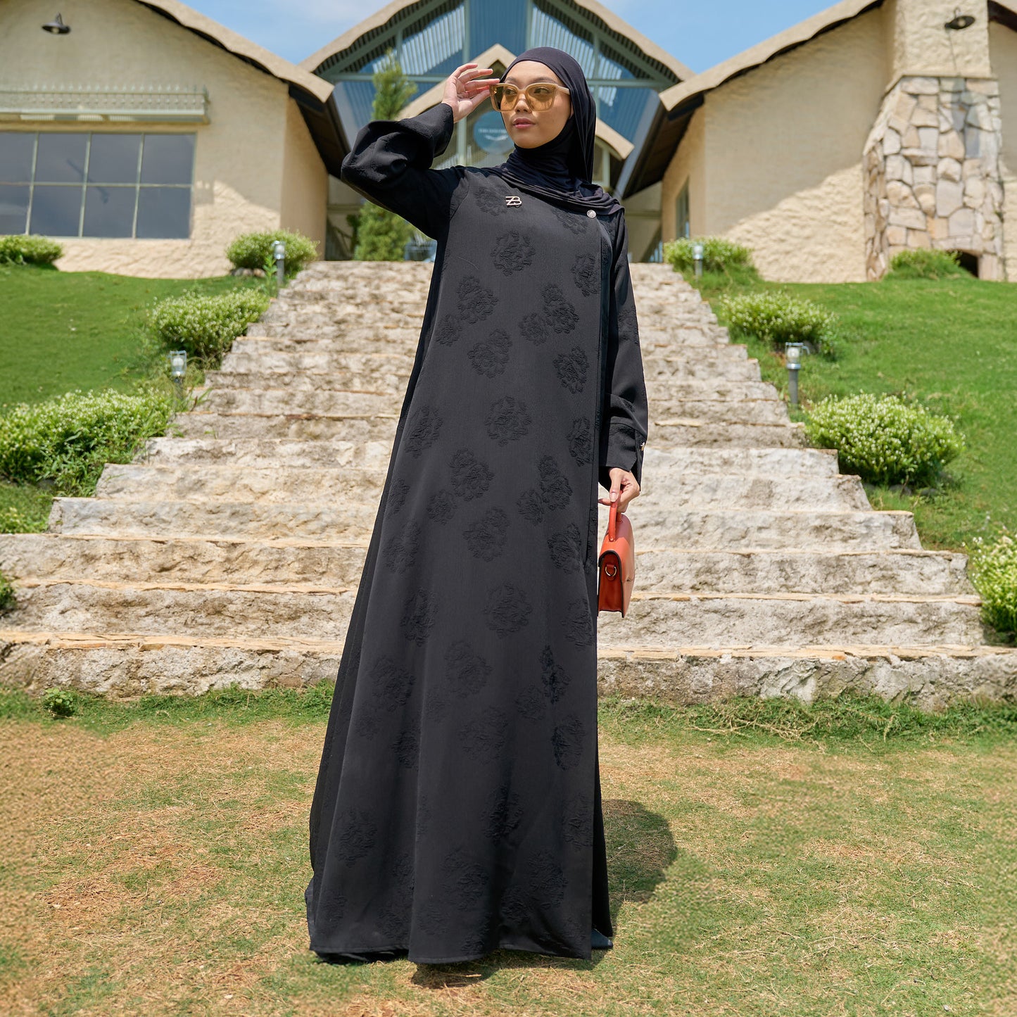 Iza Abaya