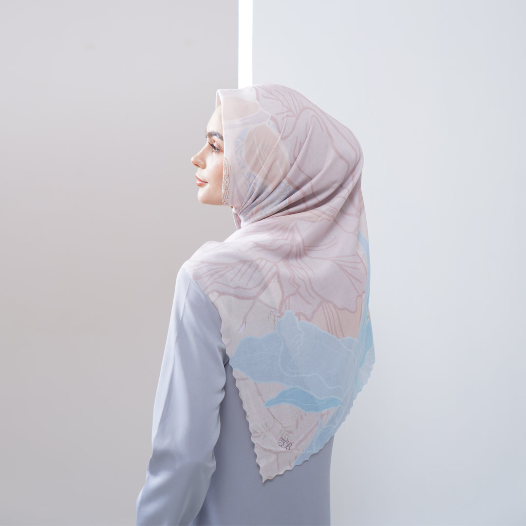 Iris Scarf