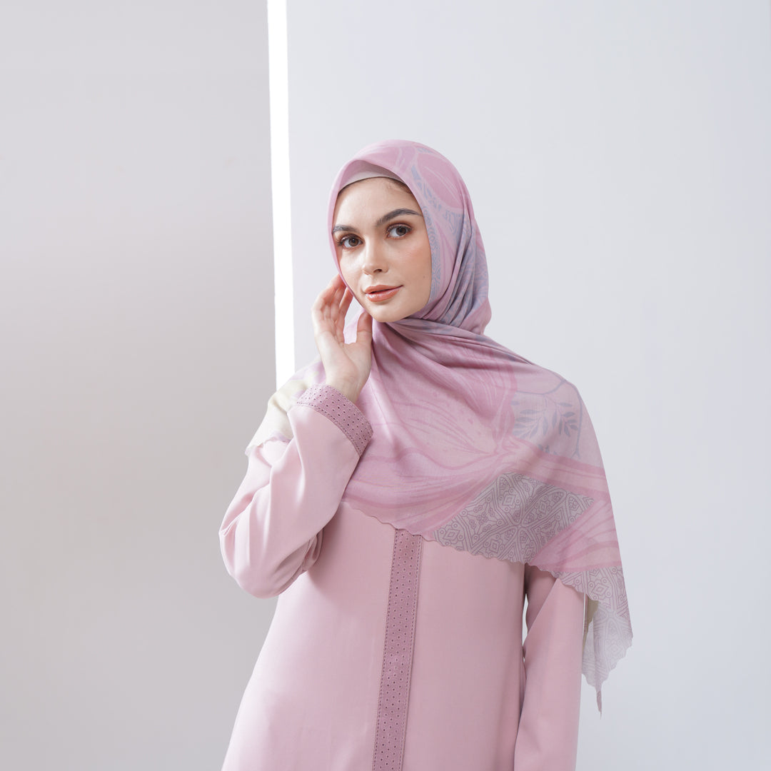 Iris Scarf