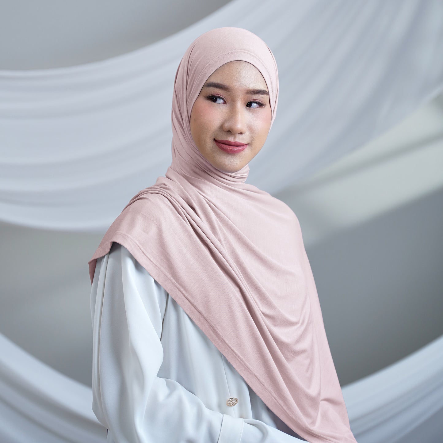 Pashmina Tania