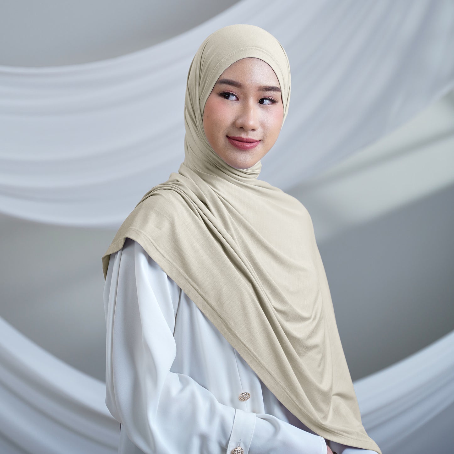 Pashmina Tania