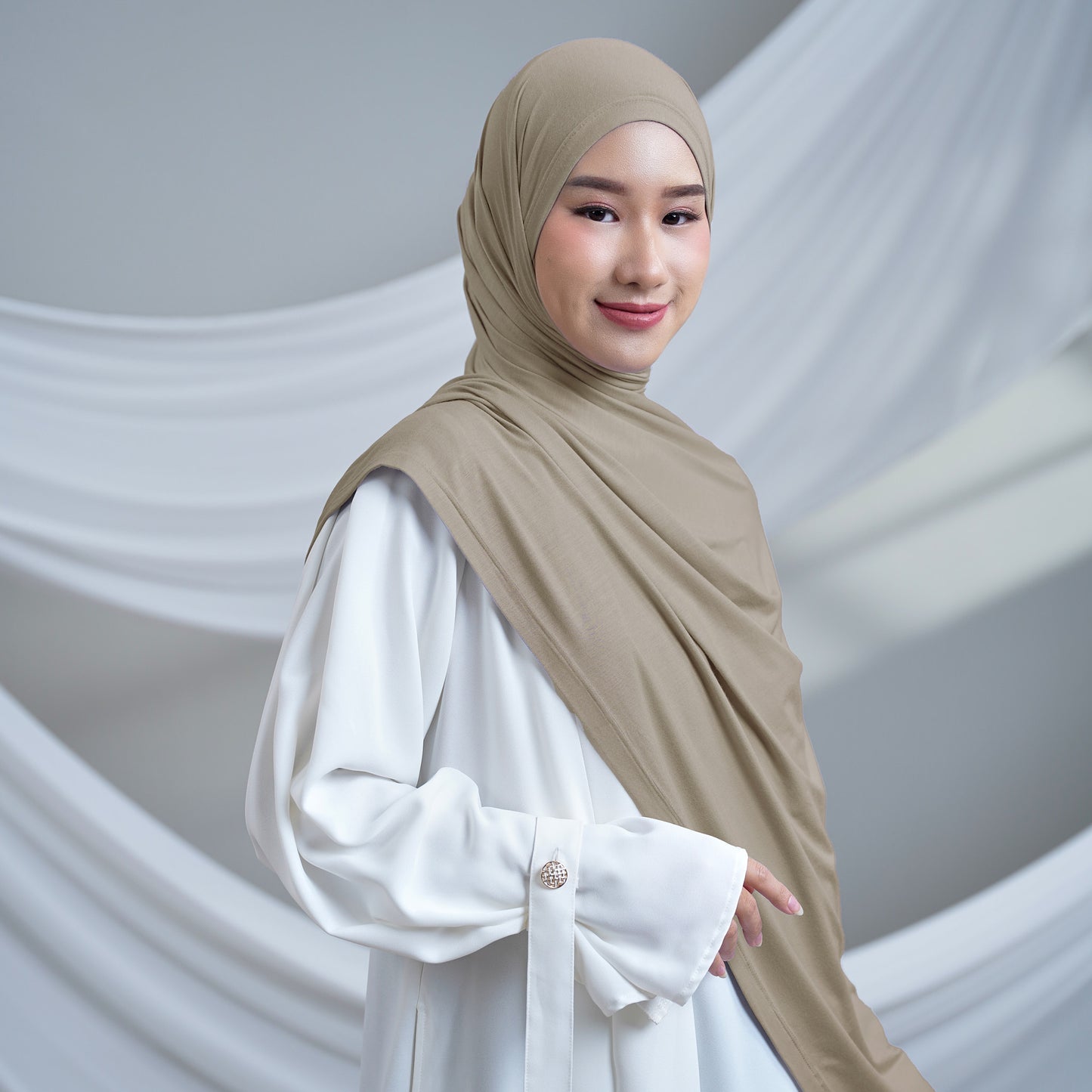 Pashmina Tania