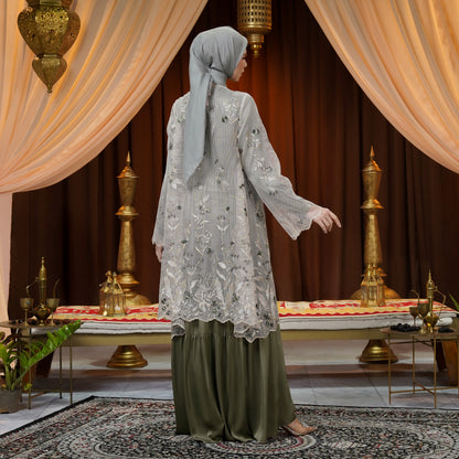 Hanari Long Outer