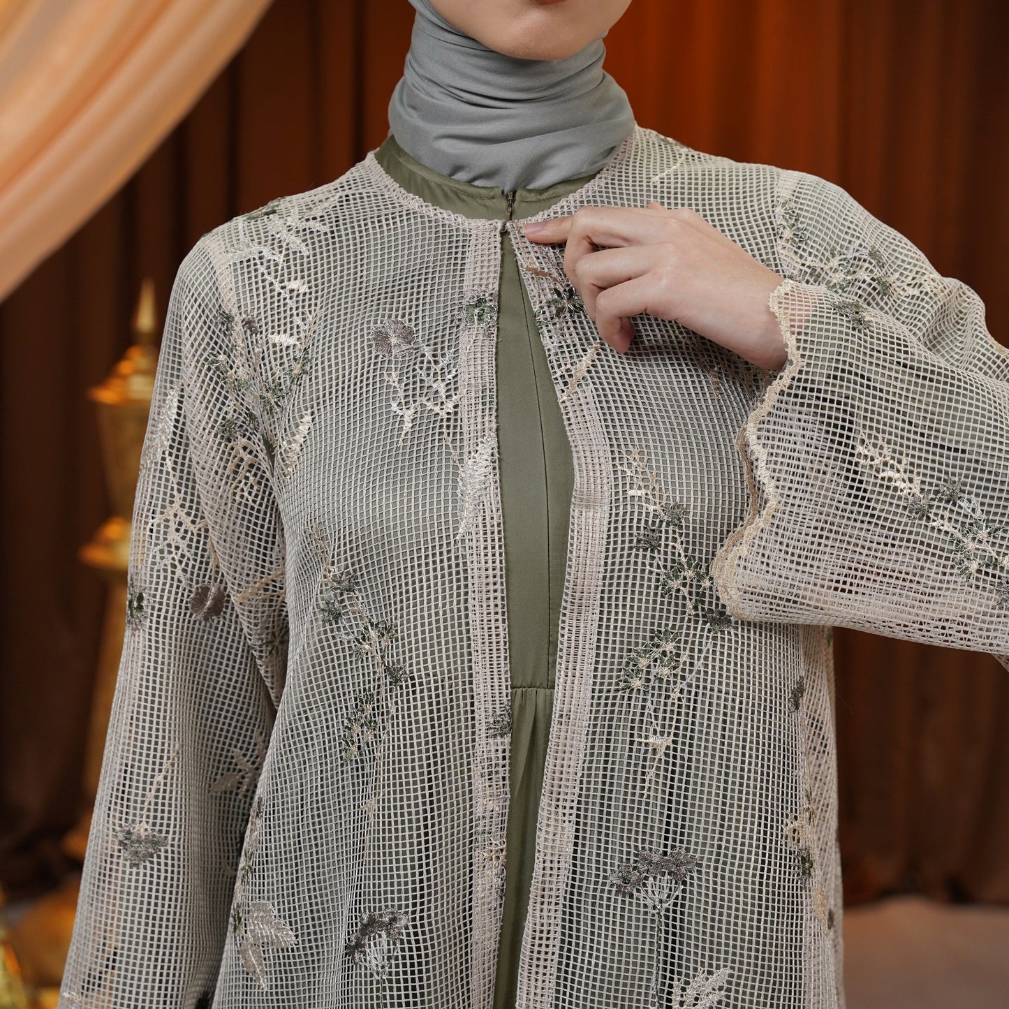 Hanari Long Outer