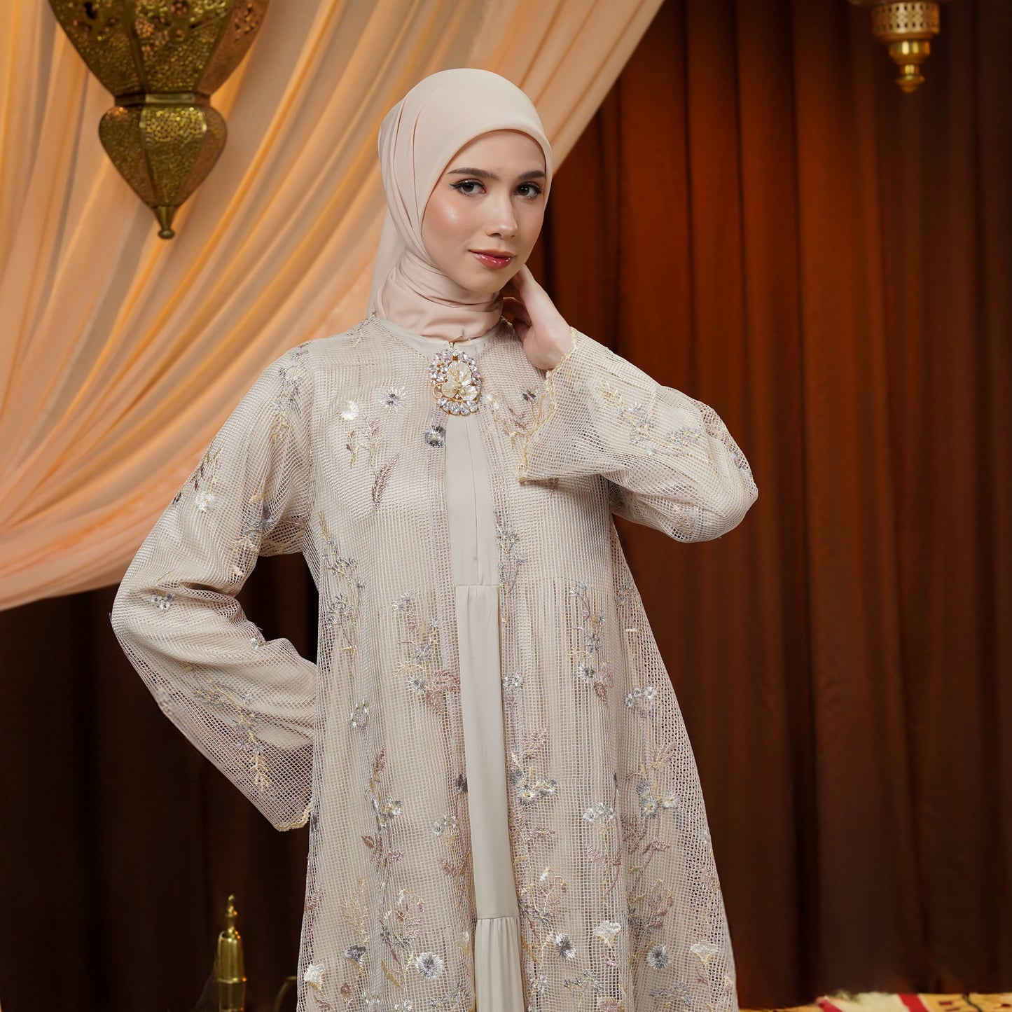 Hanari Long Outer