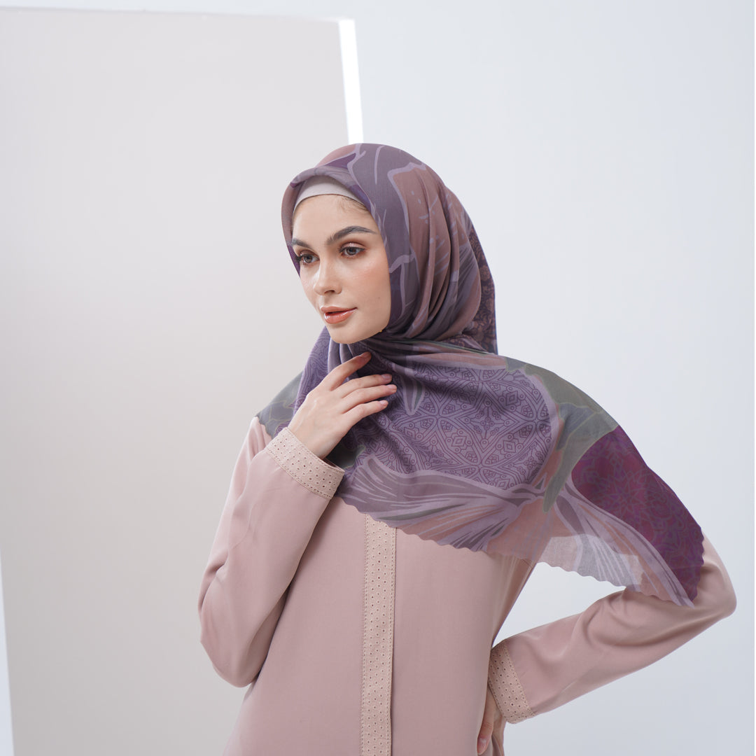 Iris Scarf