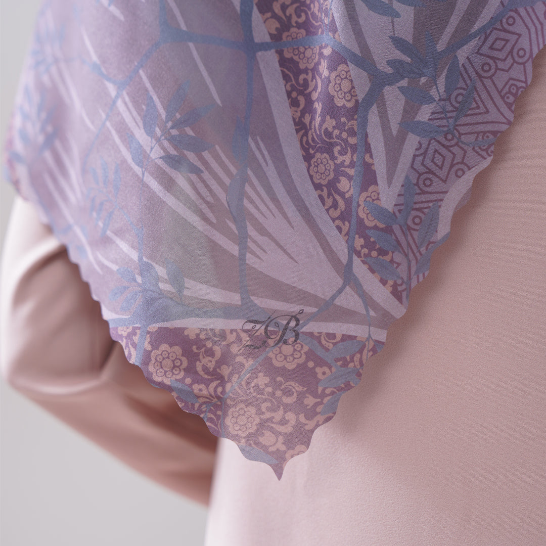 Iris Scarf