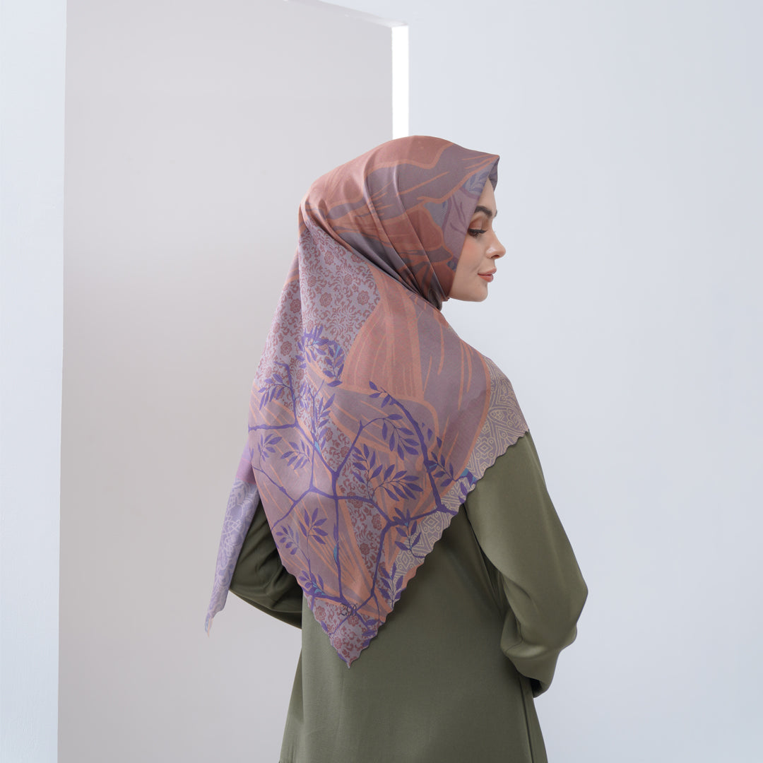 Iris Scarf