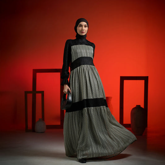 Ivelle Dress
