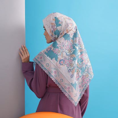 Hera Scarf