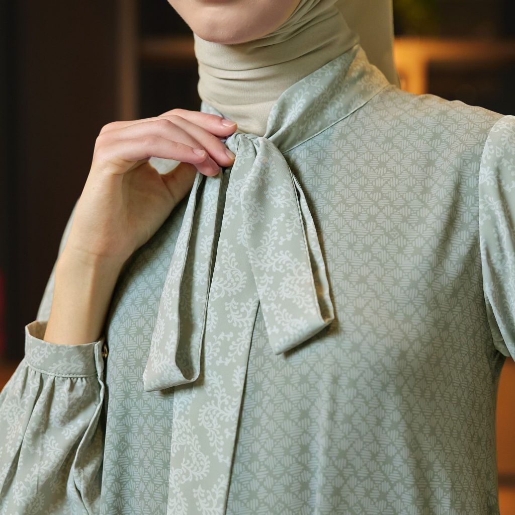 Nouri Dress