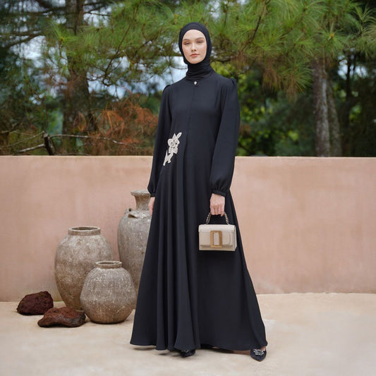 Faye Abaya