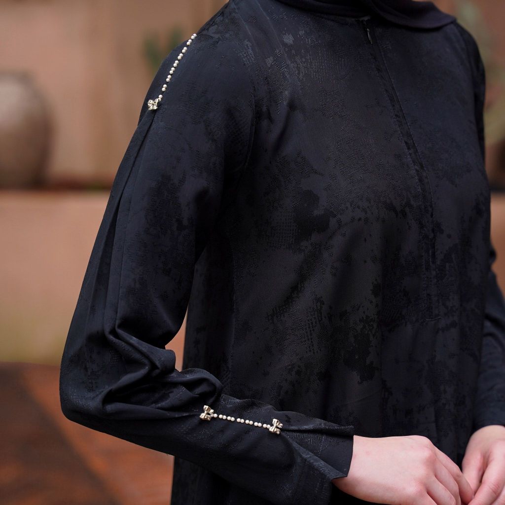 Lily Abaya