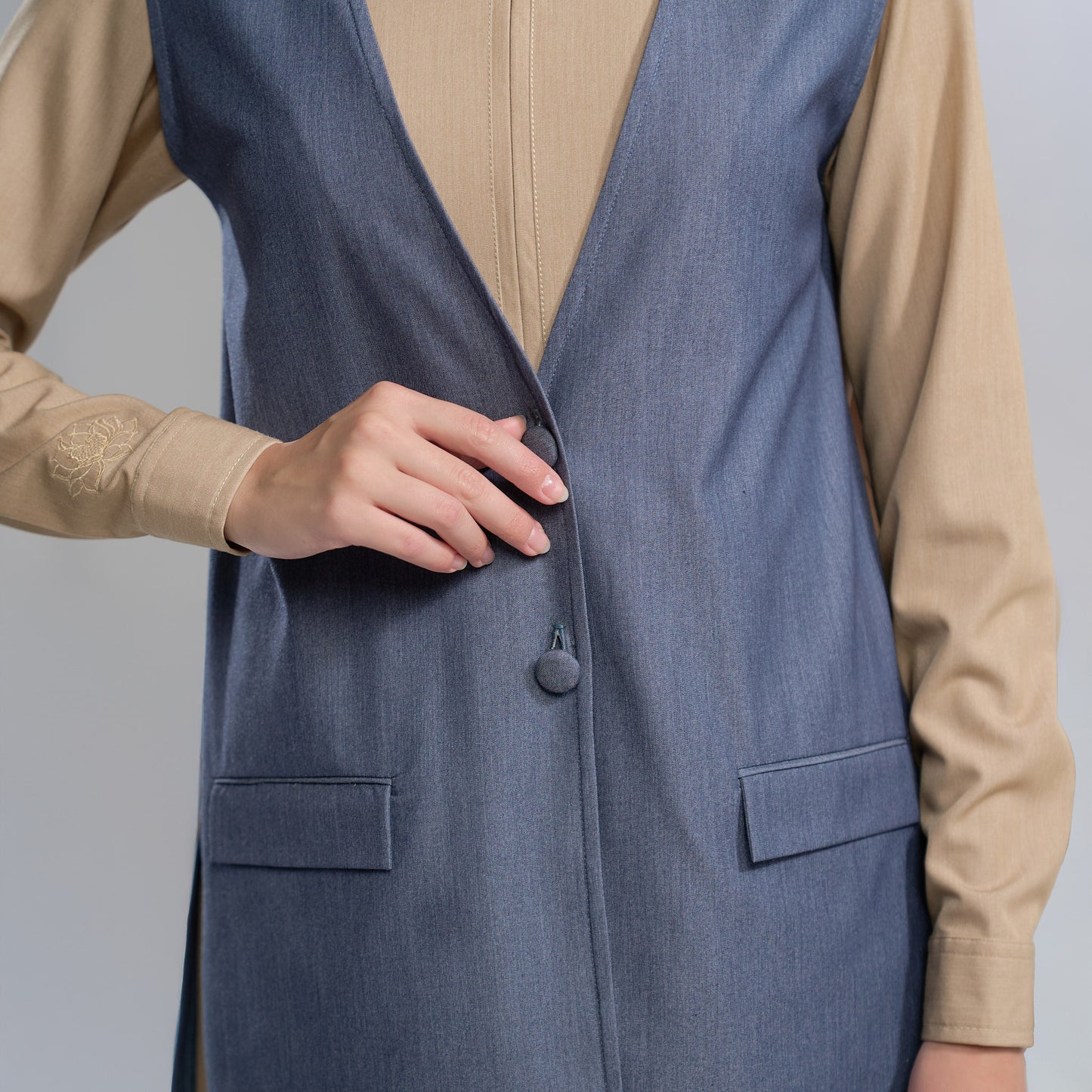 Thana Vest