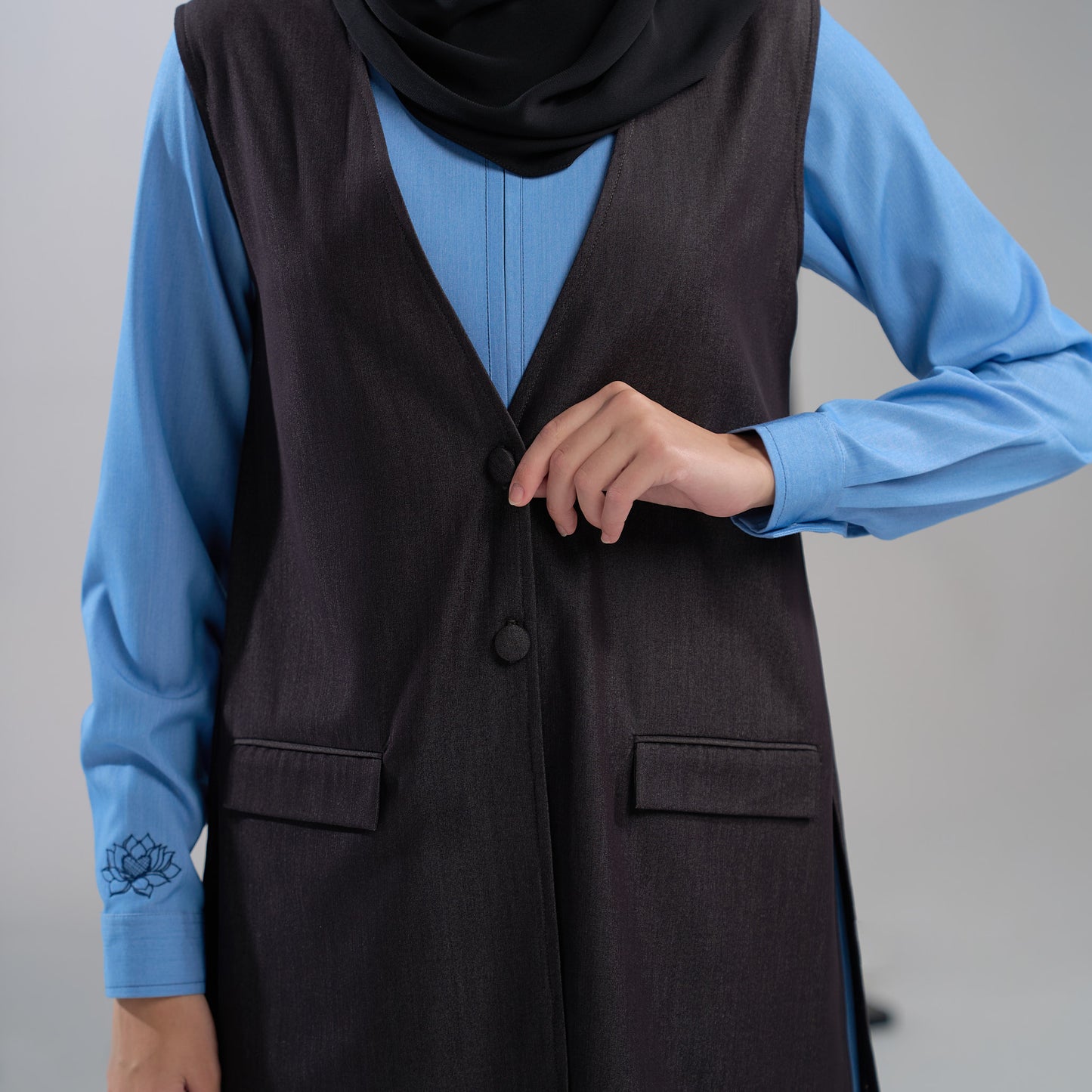 Thana Vest